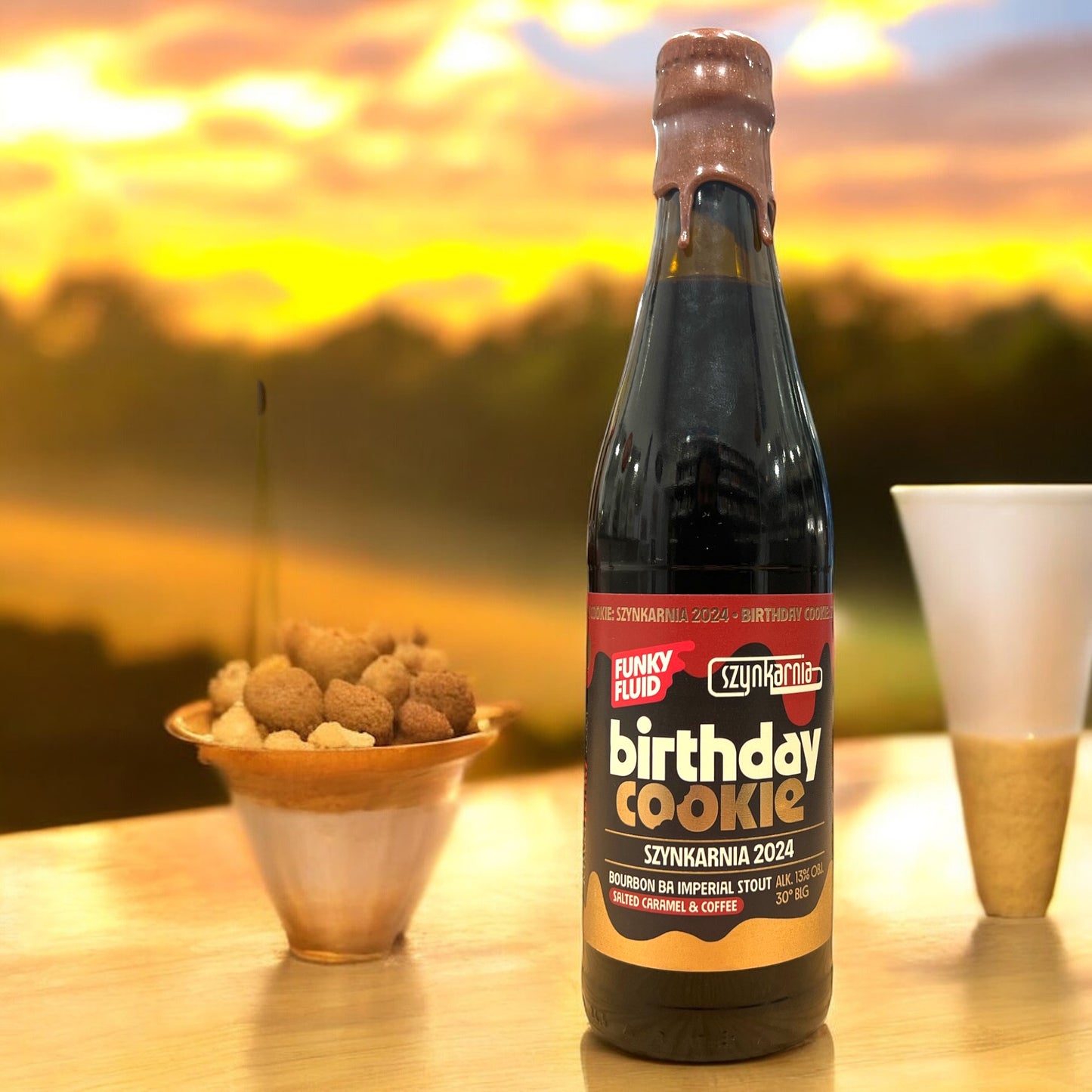 FUNKY FLUID W/SZYNKARNIA BIRTHDAY COOKIE IMPERIAL STOUD BOTELLA 330 ML.