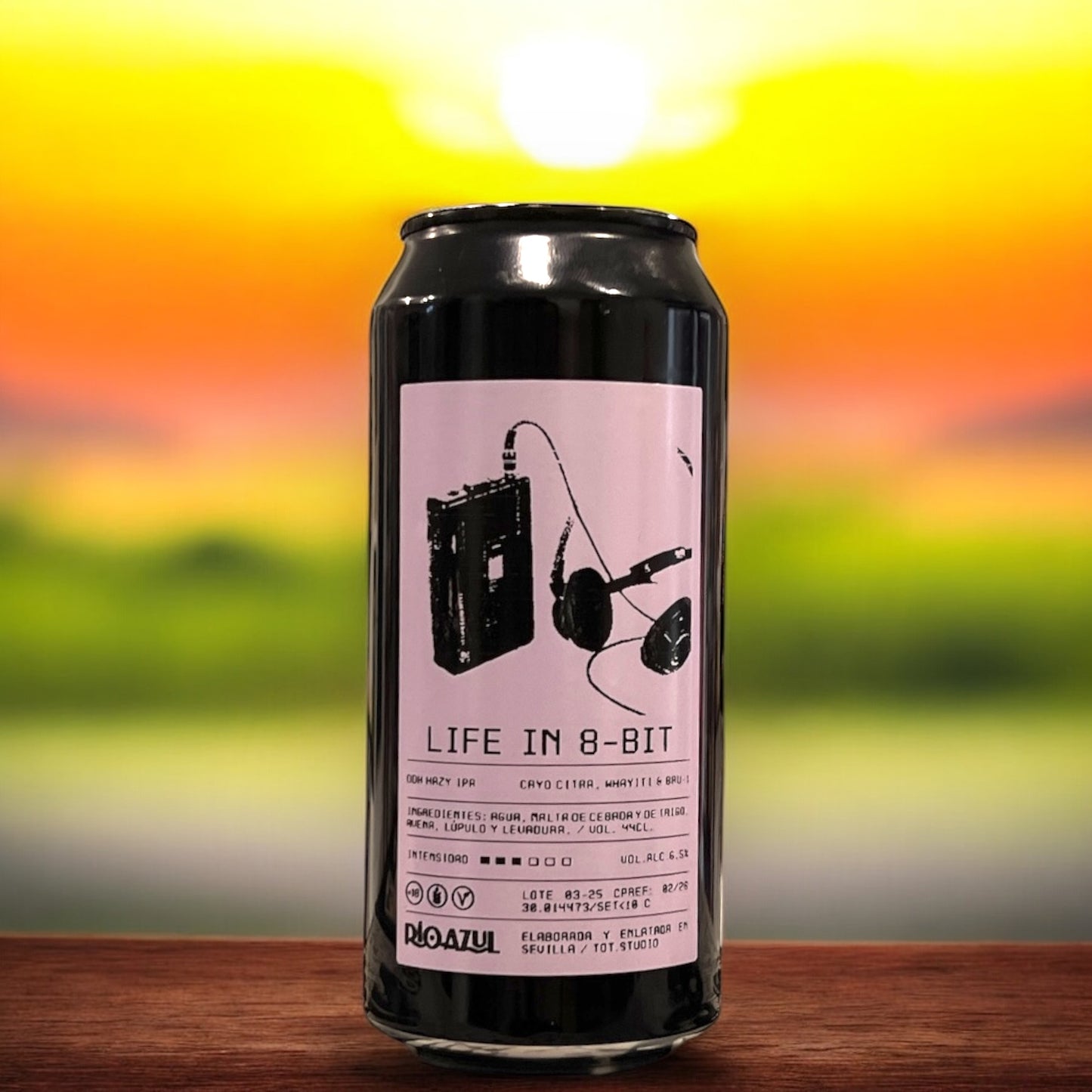 RIO AZUL LIFE IN 8 BIT DDH HAZY IPA 440ml