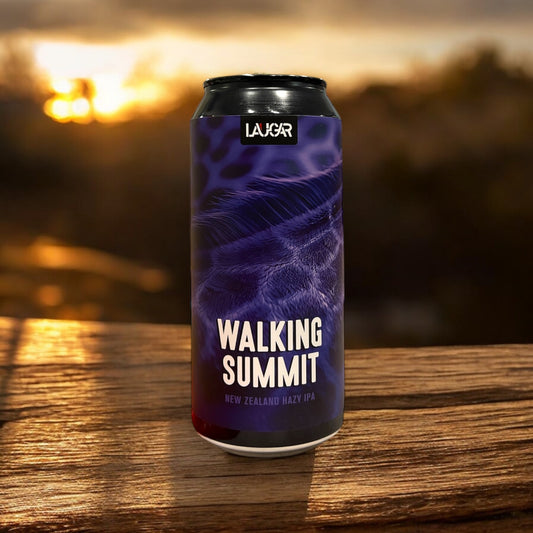 LAUGAR. WALKING SUMMIT. NEW ZEALAND HAZY IPA. LATA 440 ML.